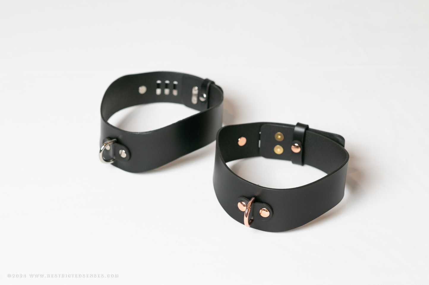 Contour Leather Bondage Collar