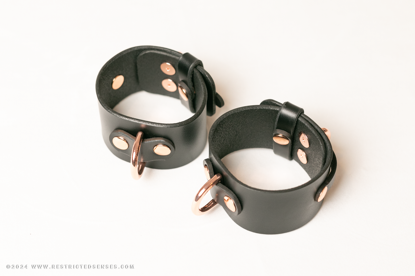 Locking Post Leather Bondage Ankle Cuffs