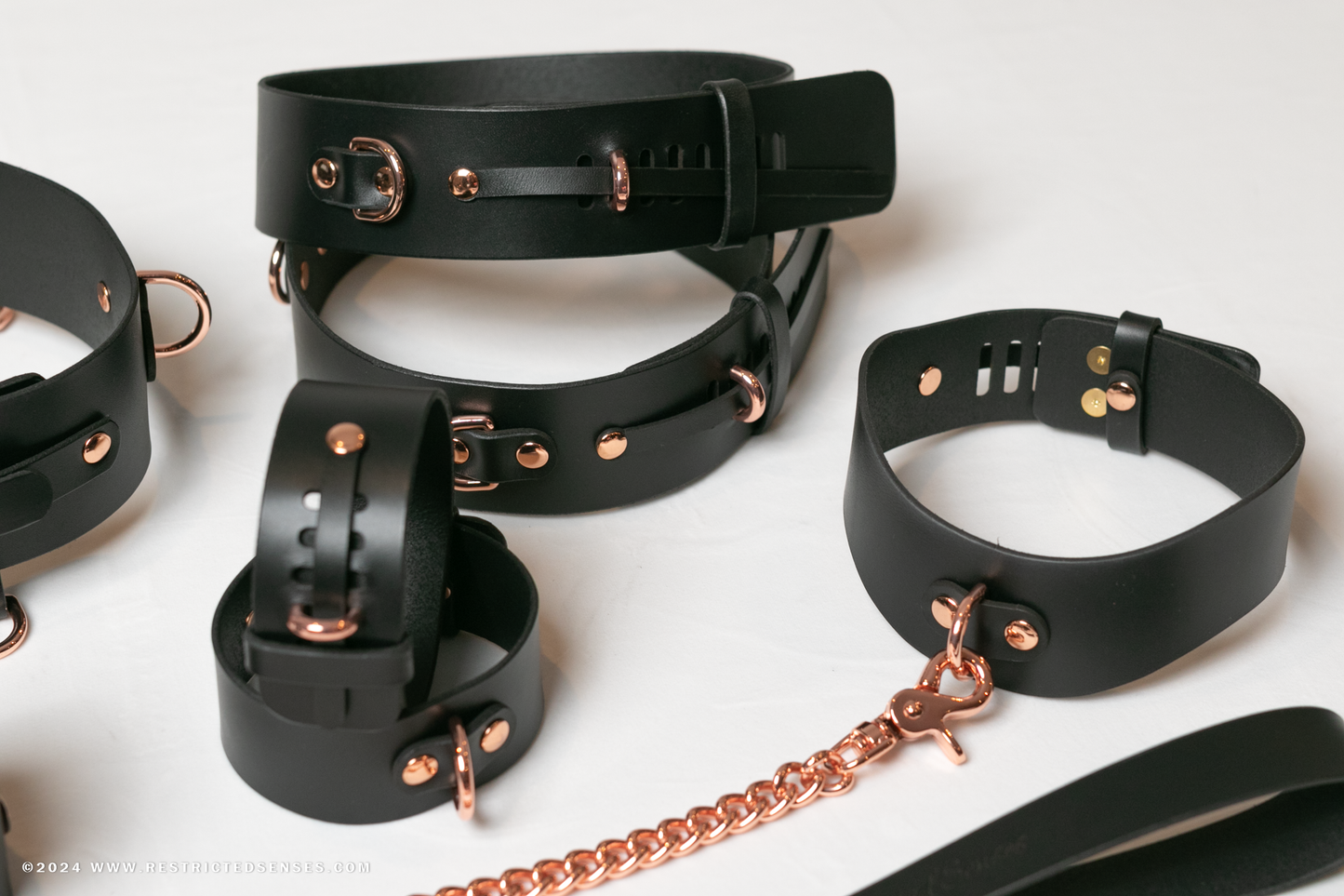 Premium Leather Locking Post Complete Bondage Cuff Set