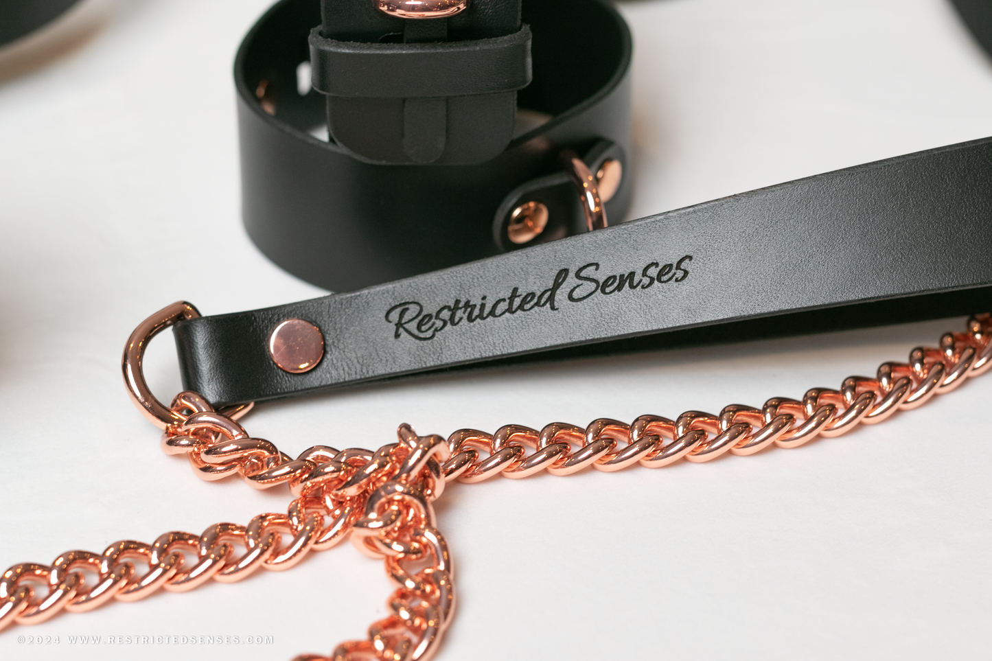 Premium Leather Locking Post Complete Bondage Cuff Set