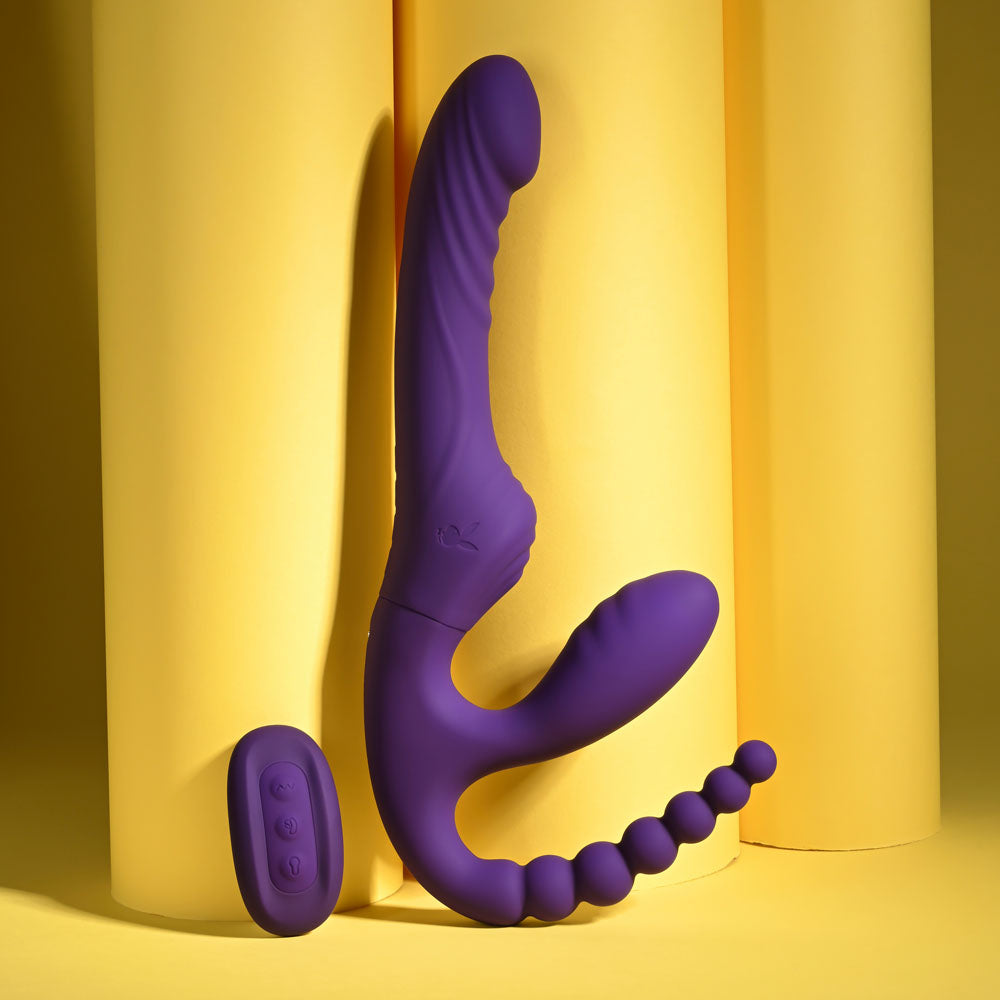 Playboy Pleasure Hug It Out Strapless Strap-On